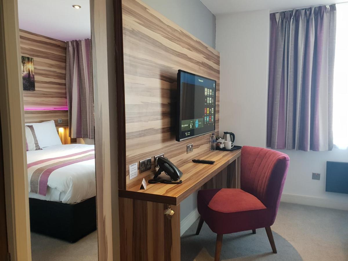 Hotel Escape