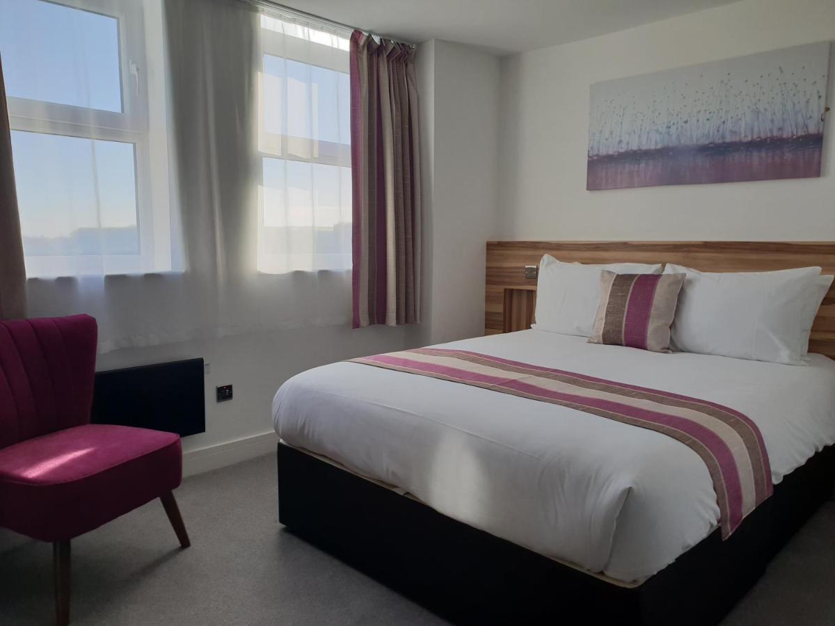 Hotel Escape 3*