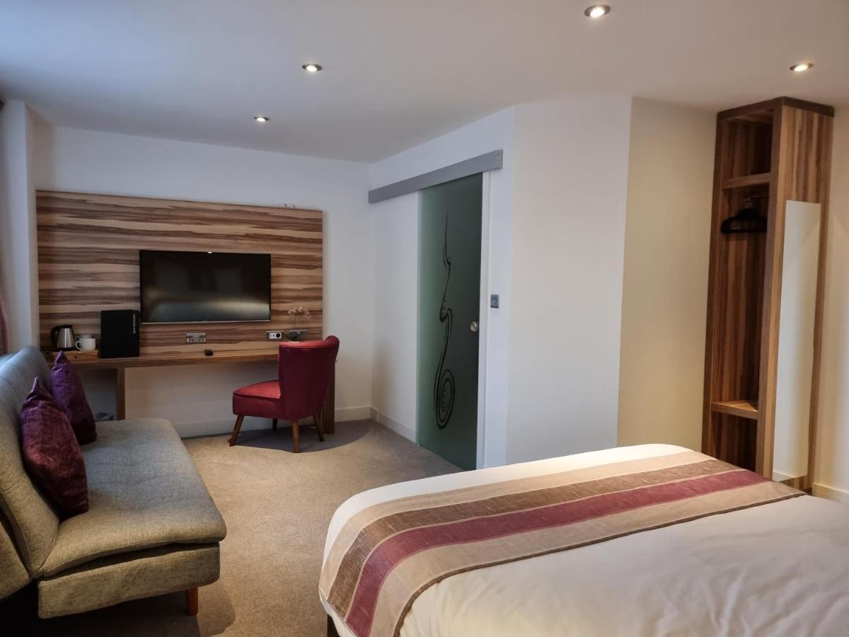 Escape 3* Barrow-in-Furness
