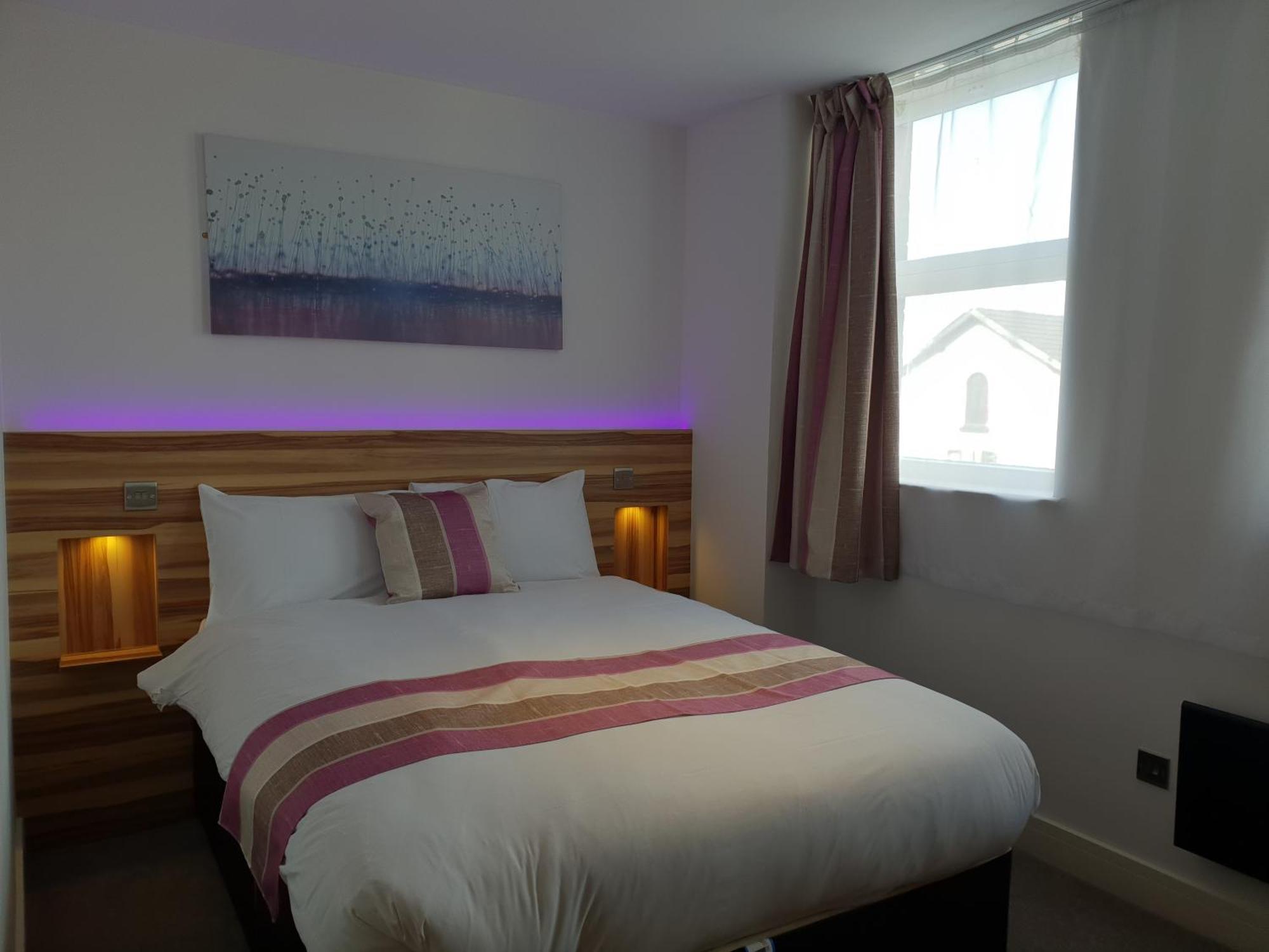 Hotel Escape 3*